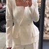 Woman's Two-button Square Collar Blazer