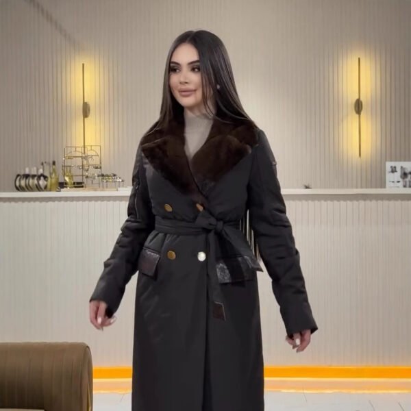 Women's Ponte de Roma Coat with Fur Collar