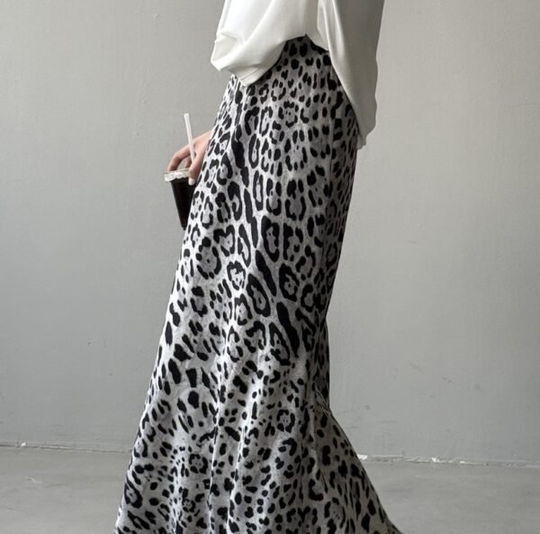 Light Luxury High-grade Leopard Print Split Skirt Women's High Waist Slimming