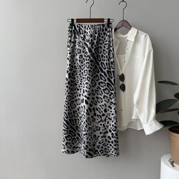 Light Luxury High-grade Leopard Print Split Skirt Women's High Waist Slimming
